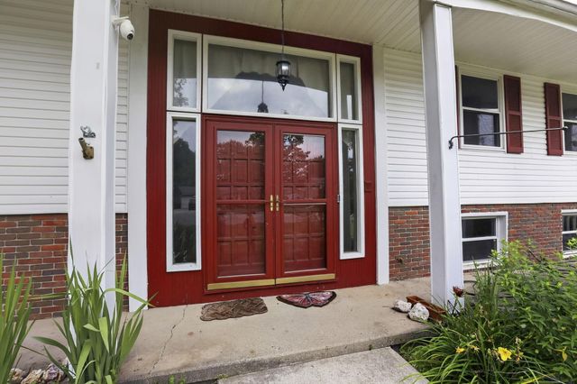 326 Roberts Drive SE, Newark, OH 43055