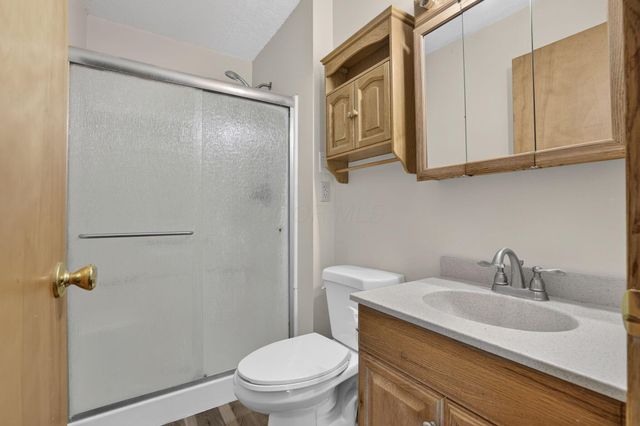 326 Roberts Drive SE, Newark, OH 43055