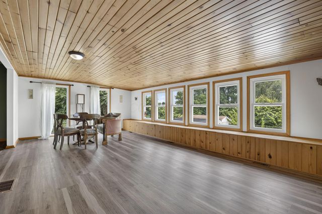 326 Roberts Drive SE, Newark, OH 43055