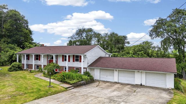 326 Roberts Drive SE, Newark, OH 43055