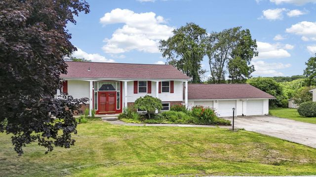 326 Roberts Drive SE, Newark, OH 43055