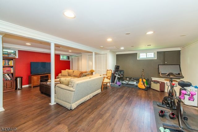 11 Crane Dr, Montville Twp., NJ 07058