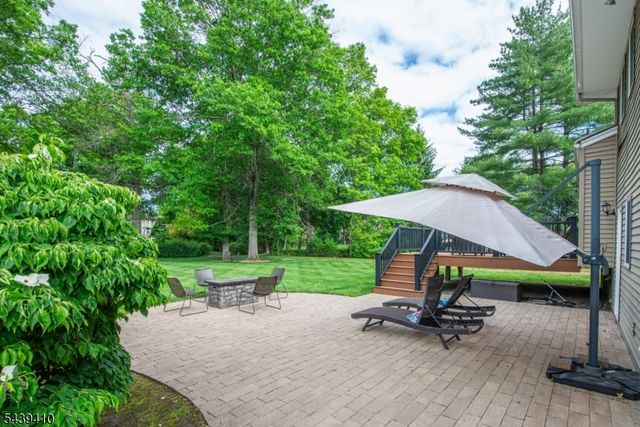 11 Crane Dr, Montville Twp., NJ 07058