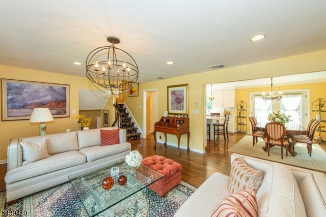 11 Crane Dr, Montville Twp., NJ 07058