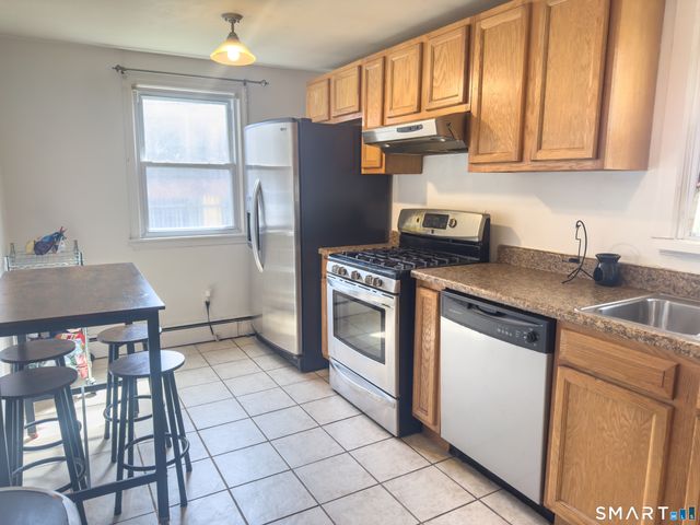 5 Old Farm Drive, Newington, CT 06111