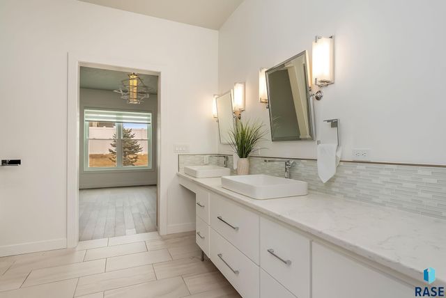 7308 S Audie Ave Avenue, Sioux Falls, SD 57108