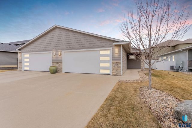 7308 S Audie Ave Avenue, Sioux Falls, SD 57108