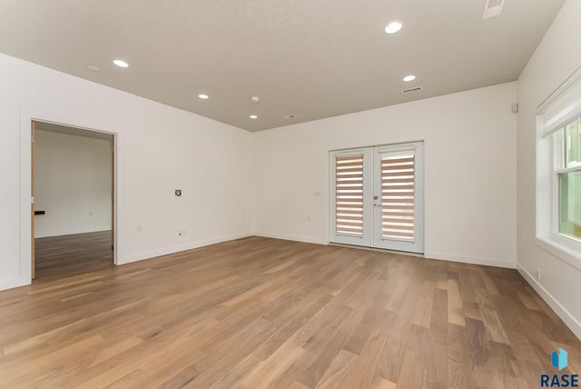 7308 S Audie Ave Avenue, Sioux Falls, SD 57108