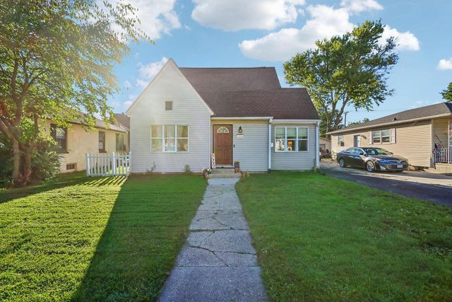 1334 Center AVENUE, Janesville, WI 53546