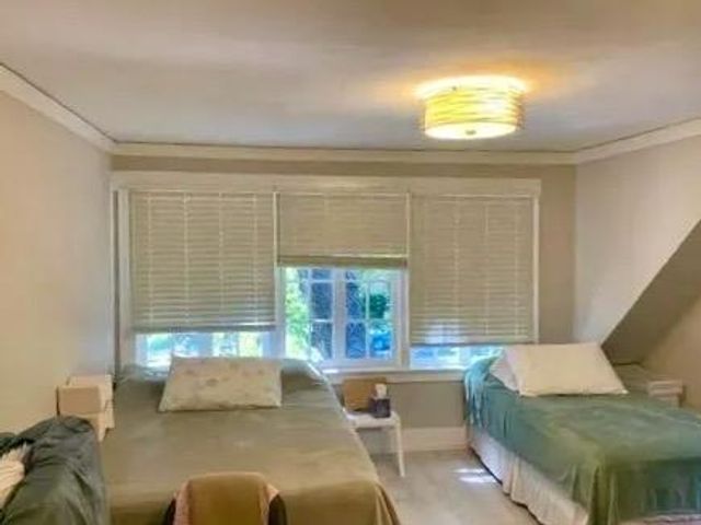 1124 Douglas Avenue, Burlingame, CA 94010