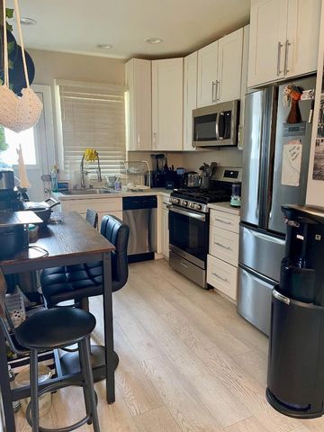 1124 Douglas Avenue, Burlingame, CA 94010