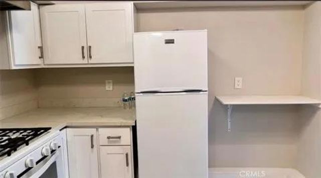 1124 Douglas Avenue, Burlingame, CA 94010