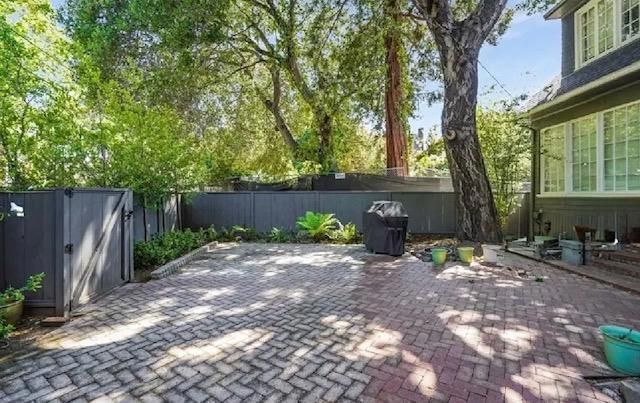 1124 Douglas Avenue, Burlingame, CA 94010