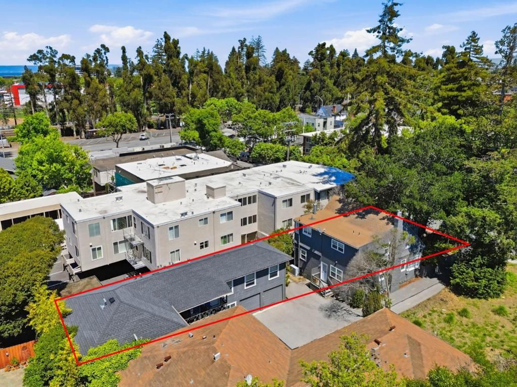 1124 Douglas Avenue, Burlingame, CA 94010