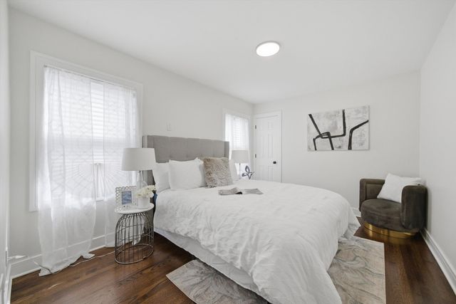 8801 S Clyde Avenue, Chicago, IL 60617