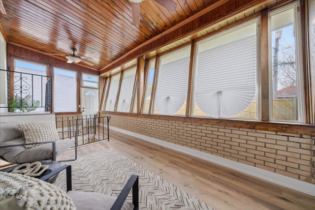 8801 S Clyde Avenue, Chicago, IL 60617