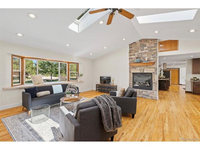6650 S Billings Way, Centennial, CO 80111