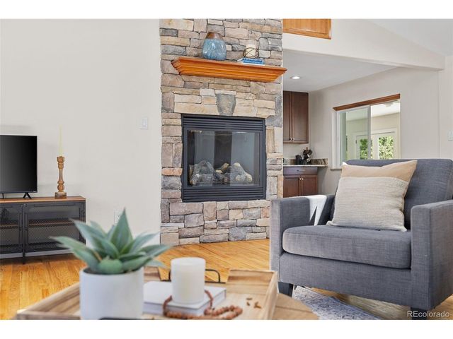 6650 S Billings Way, Centennial, CO 80111