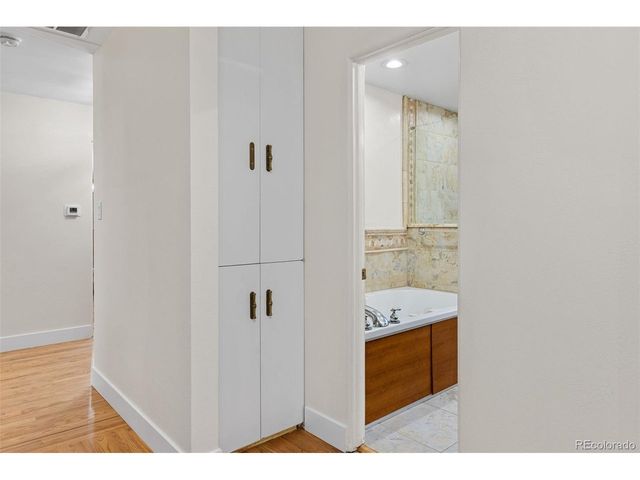6650 S Billings Way, Centennial, CO 80111