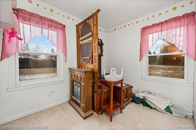 32694 Ruehle Avenue, Warren, MI 48093