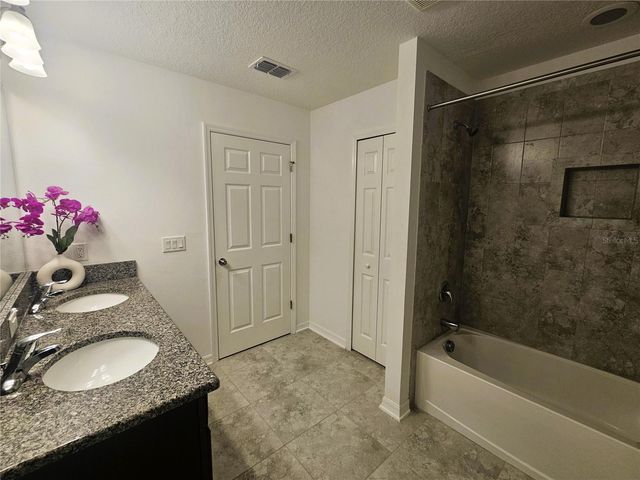 16073 SONOMA GROVE CIRCLE, Tampa, FL 33647
