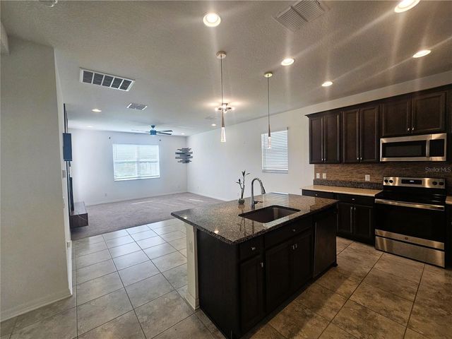 16073 SONOMA GROVE CIRCLE, Tampa, FL 33647