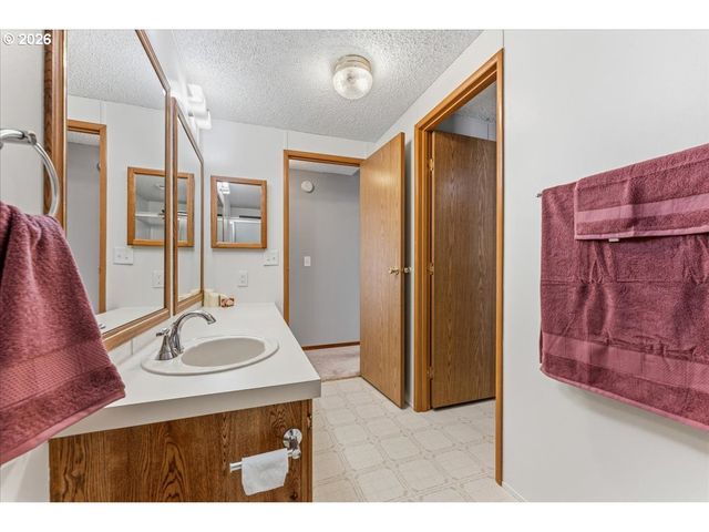 100 Sw 195TH Ave 105, Beaverton, OR 97006