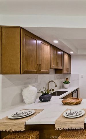 2011 Windsor Circle, Duarte, CA 91010