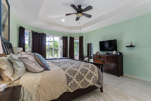 1811 WALDORF Drive, Royal Palm Beach, FL 33411