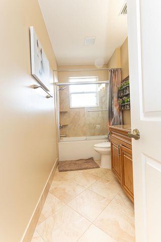 1811 WALDORF Drive, Royal Palm Beach, FL 33411