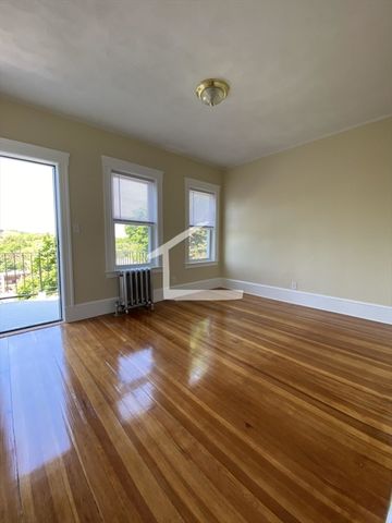 303 Tappan St 2, Brookline, MA 02445