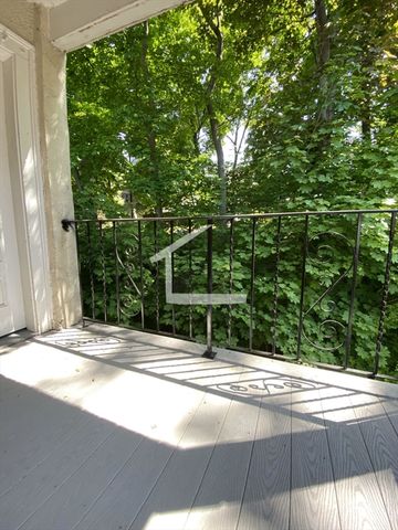 303 Tappan St 2, Brookline, MA 02445