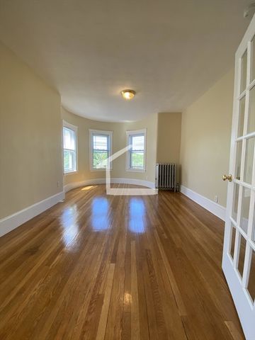 303 Tappan St 2, Brookline, MA 02445