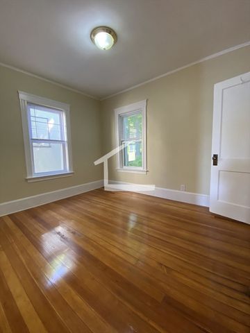 303 Tappan St 2, Brookline, MA 02445