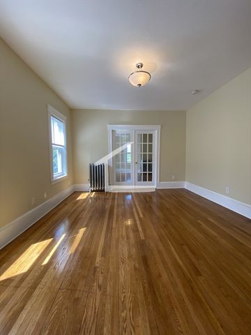 303 Tappan St 2, Brookline, MA 02445