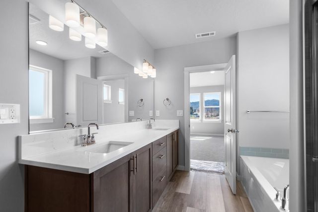 5101 W MORNING Ln, Spokane, WA 99224
