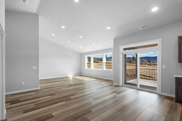 5101 W MORNING Ln, Spokane, WA 99224
