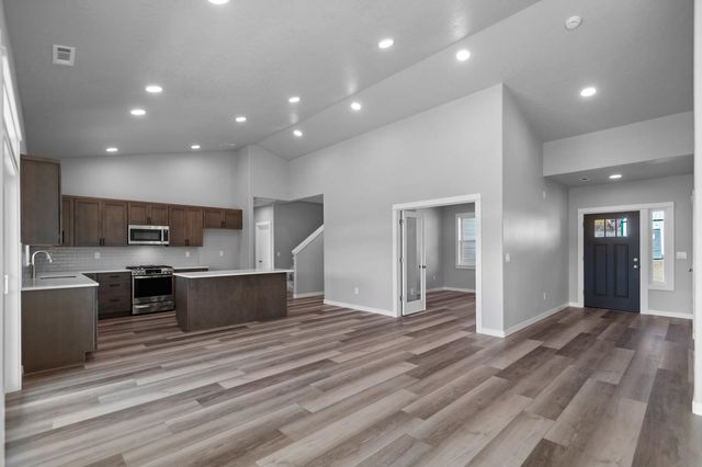 5101 W MORNING Ln, Spokane, WA 99224