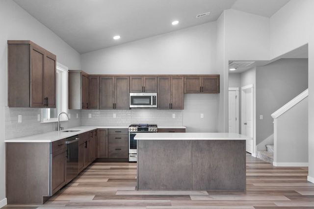 5101 W MORNING Ln, Spokane, WA 99224