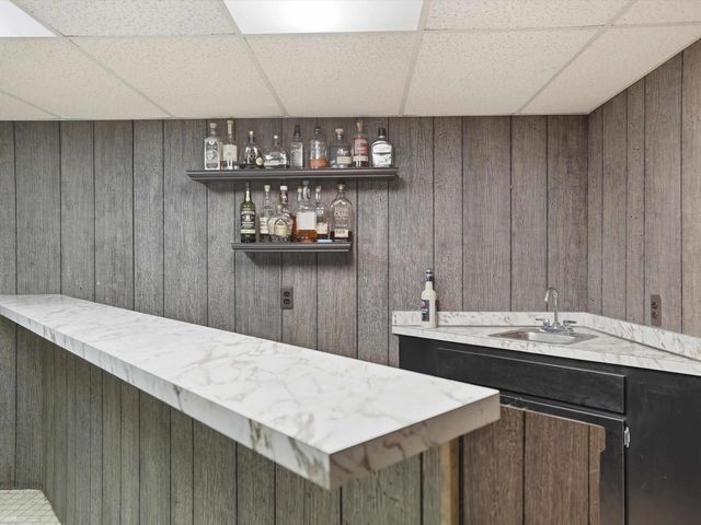 30632 Hayes Road, Roseville, MI 48066