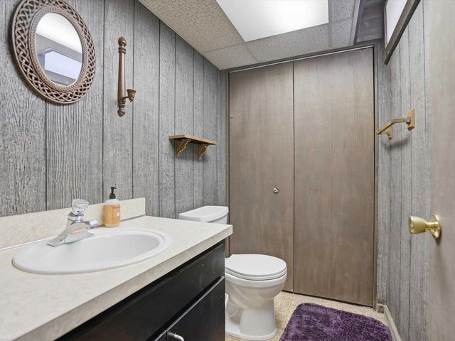 30632 Hayes Road, Roseville, MI 48066