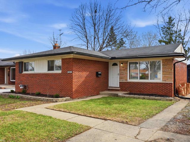 30632 Hayes Road, Roseville, MI 48066