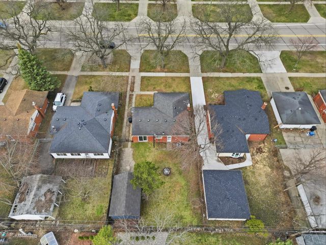 30632 Hayes Road, Roseville, MI 48066