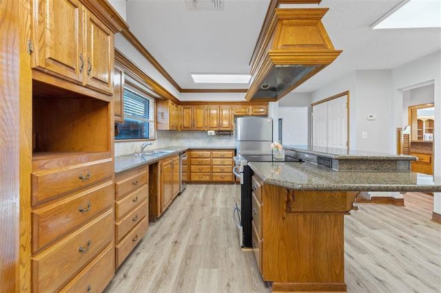 2405 Barbe Street, Lake Charles, LA 70601