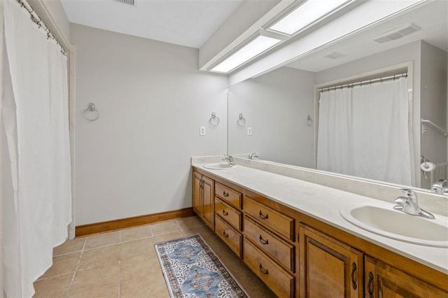 2405 Barbe Street, Lake Charles, LA 70601