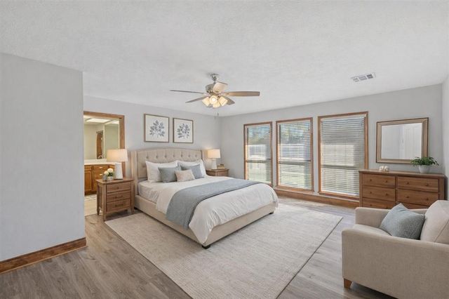 2405 Barbe Street, Lake Charles, LA 70601