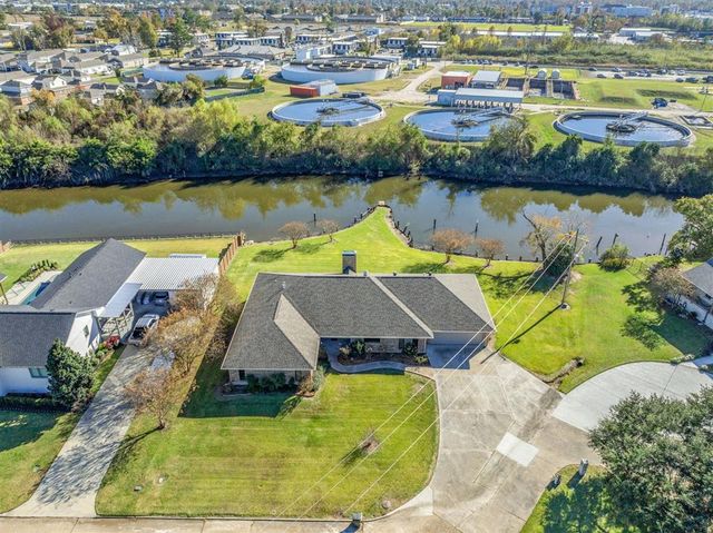 2405 Barbe Street, Lake Charles, LA 70601
