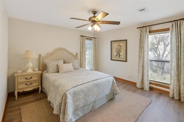 2405 Barbe Street, Lake Charles, LA 70601