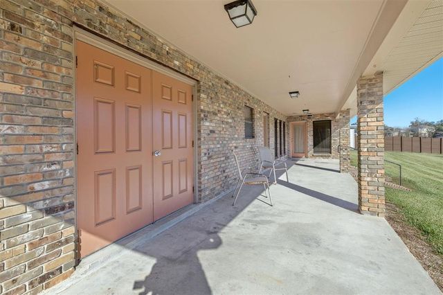 2405 Barbe Street, Lake Charles, LA 70601