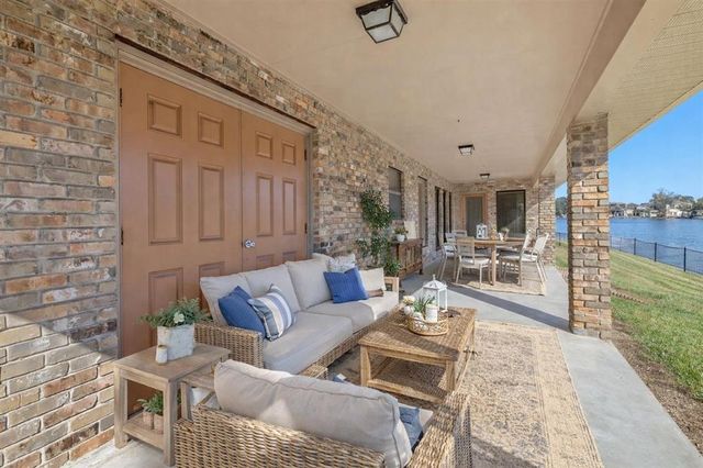 2405 Barbe Street, Lake Charles, LA 70601